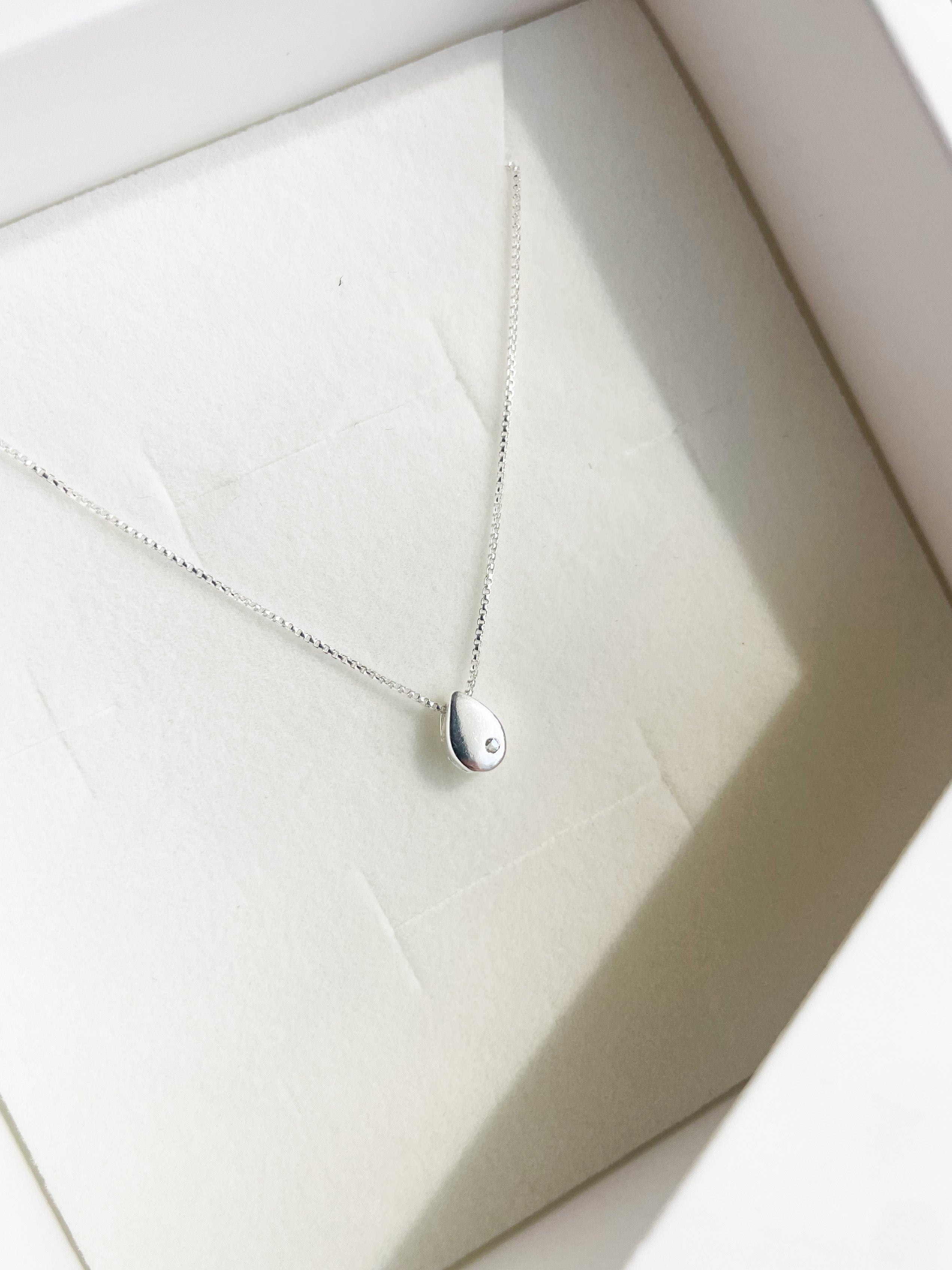 Cadena GOTA CON CIRCONIA